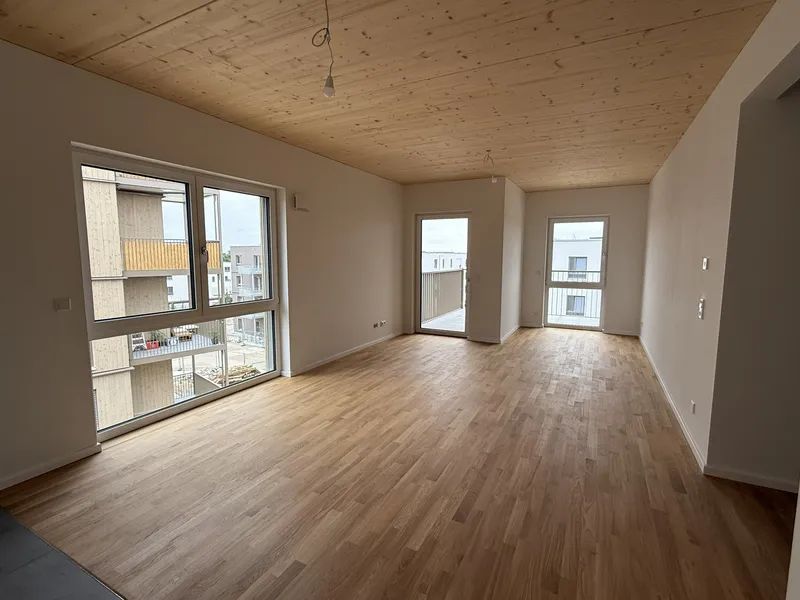 Lichtdurchflutete 3-Zimmer-Wohnung im obersten Geschoss (Oktober 2026) — photo 1